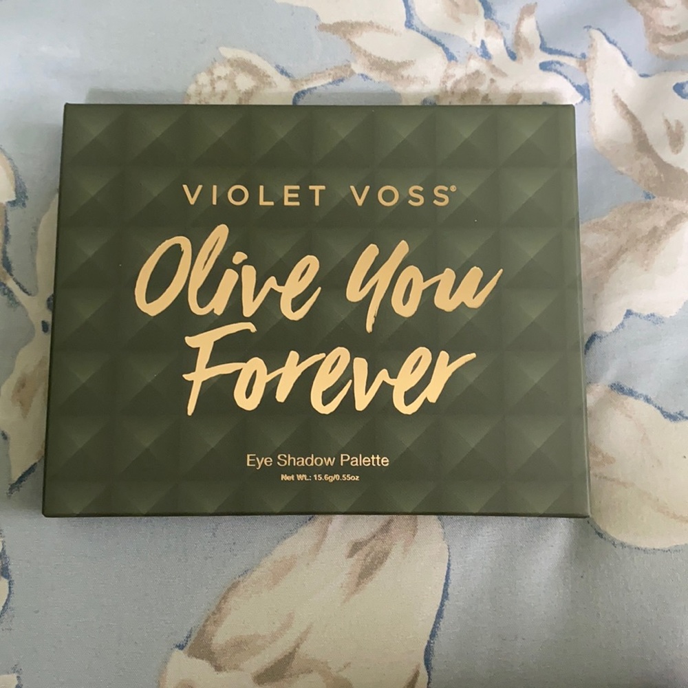 VIOLET VOSS OLIVE YOU FOREVER eyeshadow palette